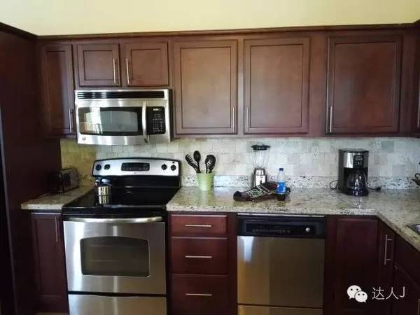 我在巴拿马,不是巴哈马哦,许多朋友将这两只“马”分不开