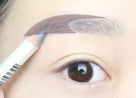 打造超自然的素颜妆容,简单裸妆步骤打造清雅妆容