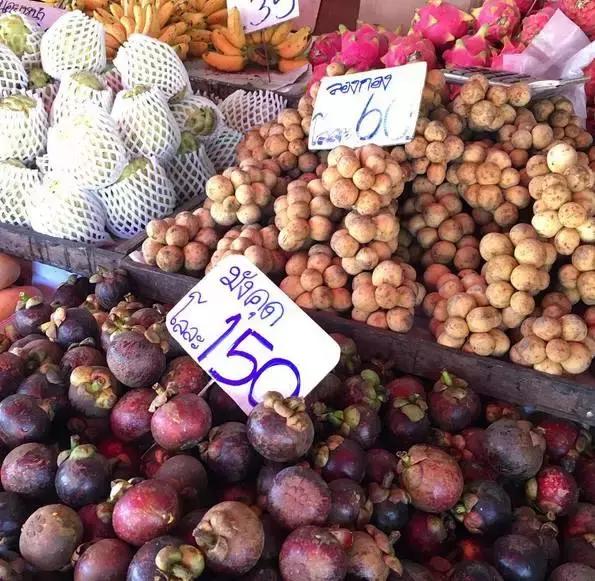 100块钱在国外能买什么 (100人民币在国外能买点啥)