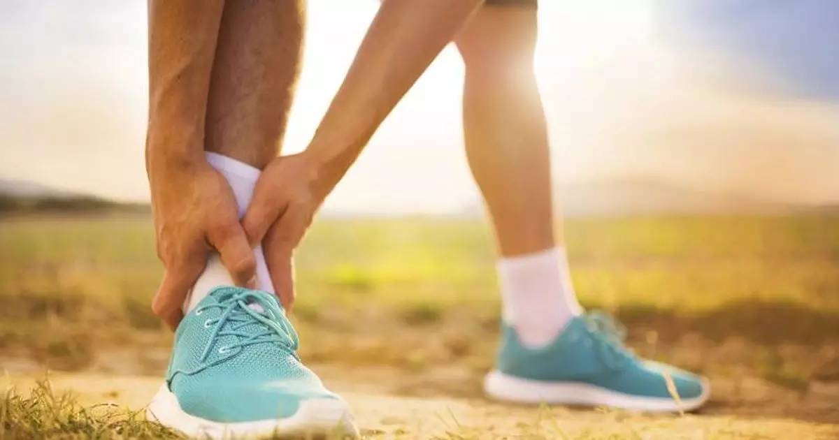 怎么避免跑抽筋,跑步过量如何防止抽筋