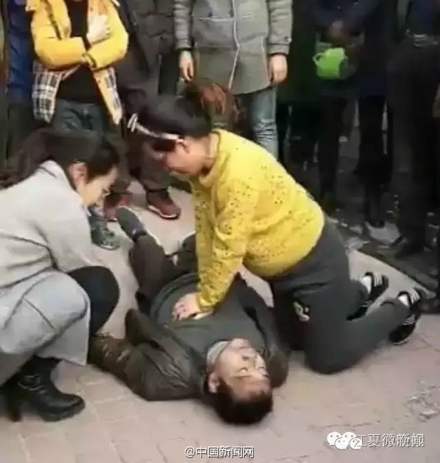 纸坊一饭店私售潲水被罚款2000元｜香烟突然爆炸，男子被震成……