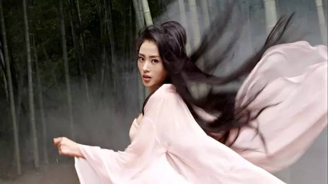 温婉动人张天爱,张天爱花容月貌人见人爱