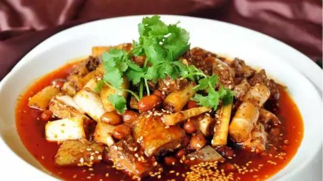 去哪儿泡温泉才是你的最爱,天冷来这里泡温泉最幸福