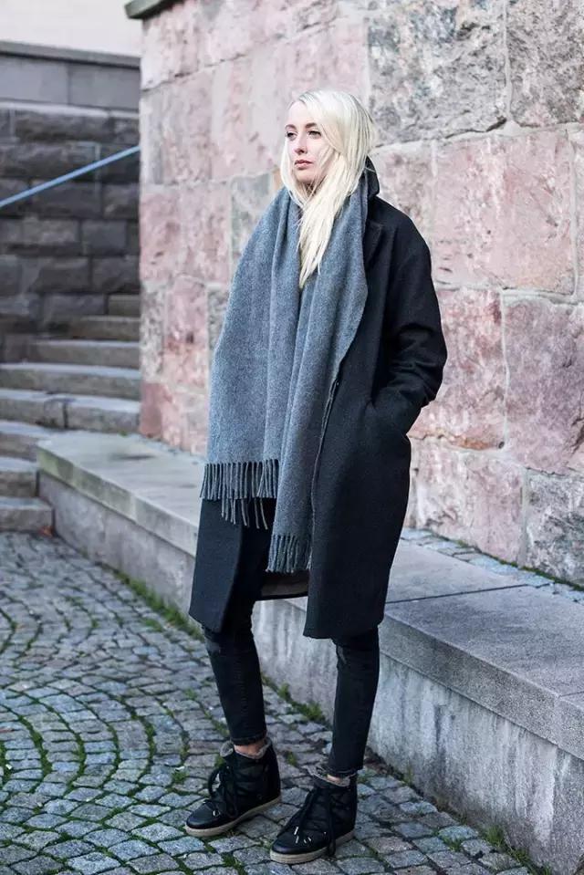 杨幂同款蓝色围巾,杨幂最新同款围巾