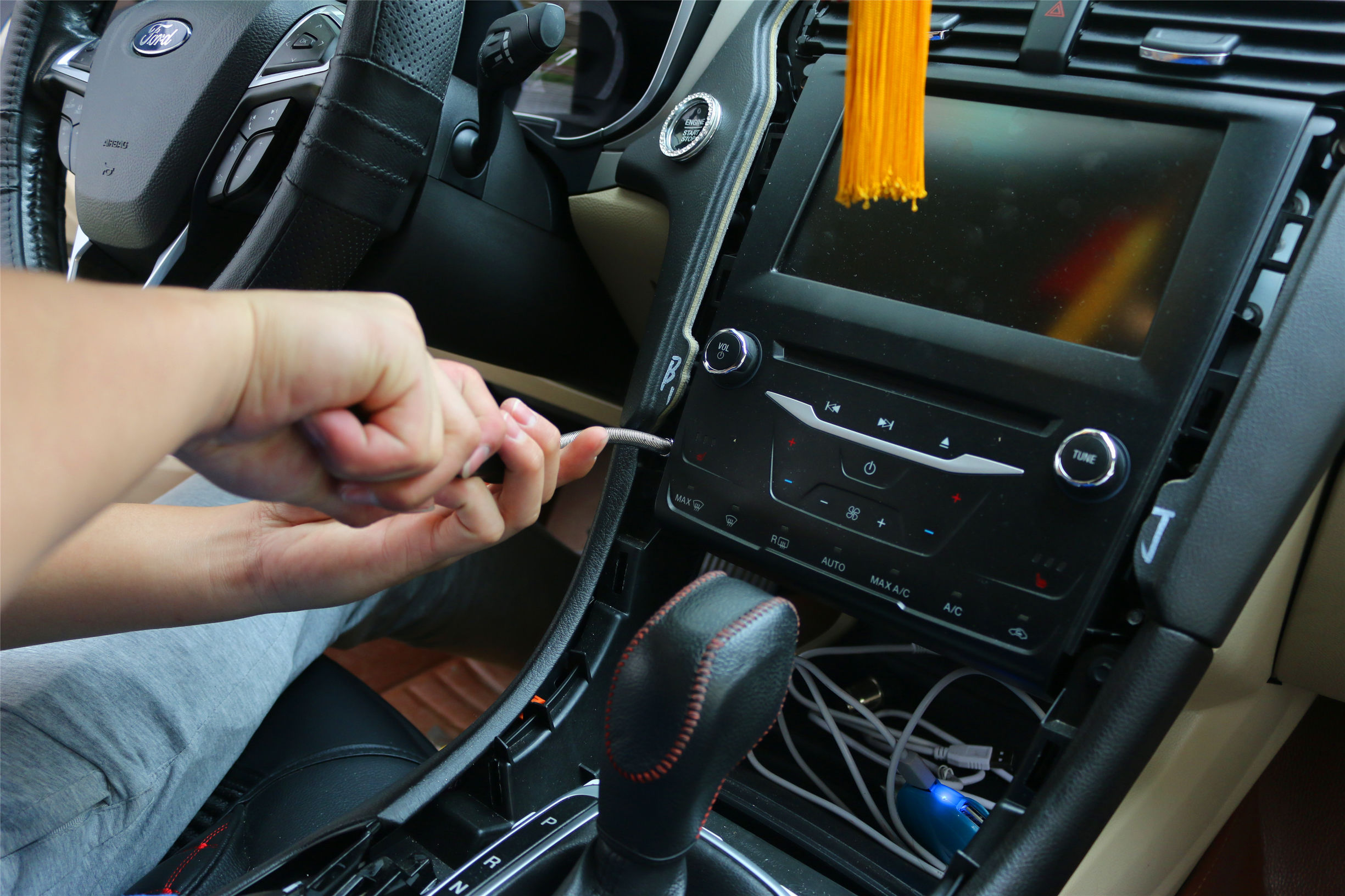 掌讯蒙迪欧竖屏导航,福特蒙迪欧13款竖屏导航