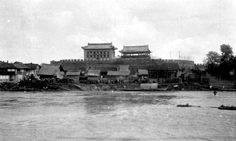 那个“龟儿”为啥要去旅游峨眉山