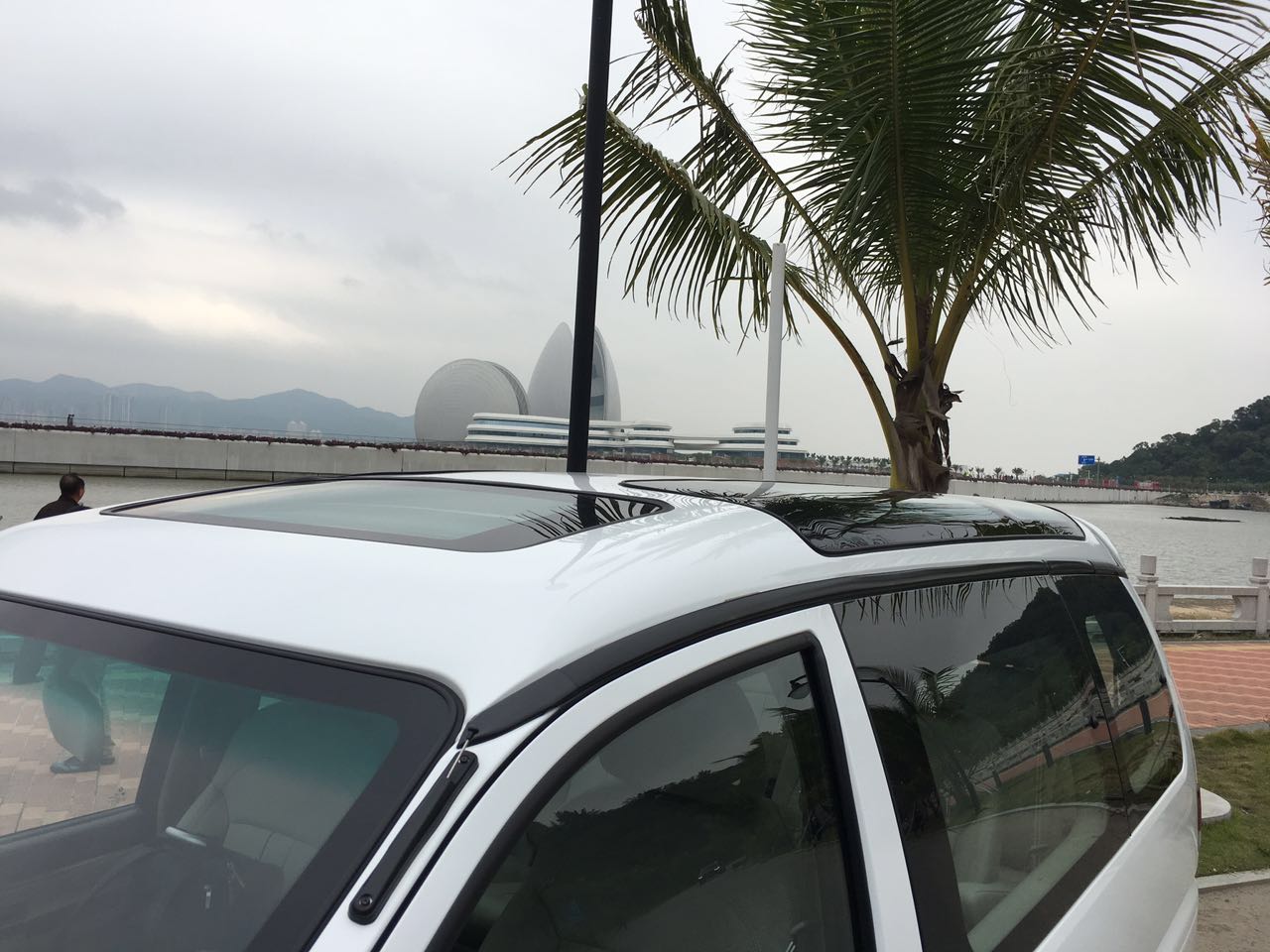 乘坐舒服的7座suv,带天窗七座家用mpv