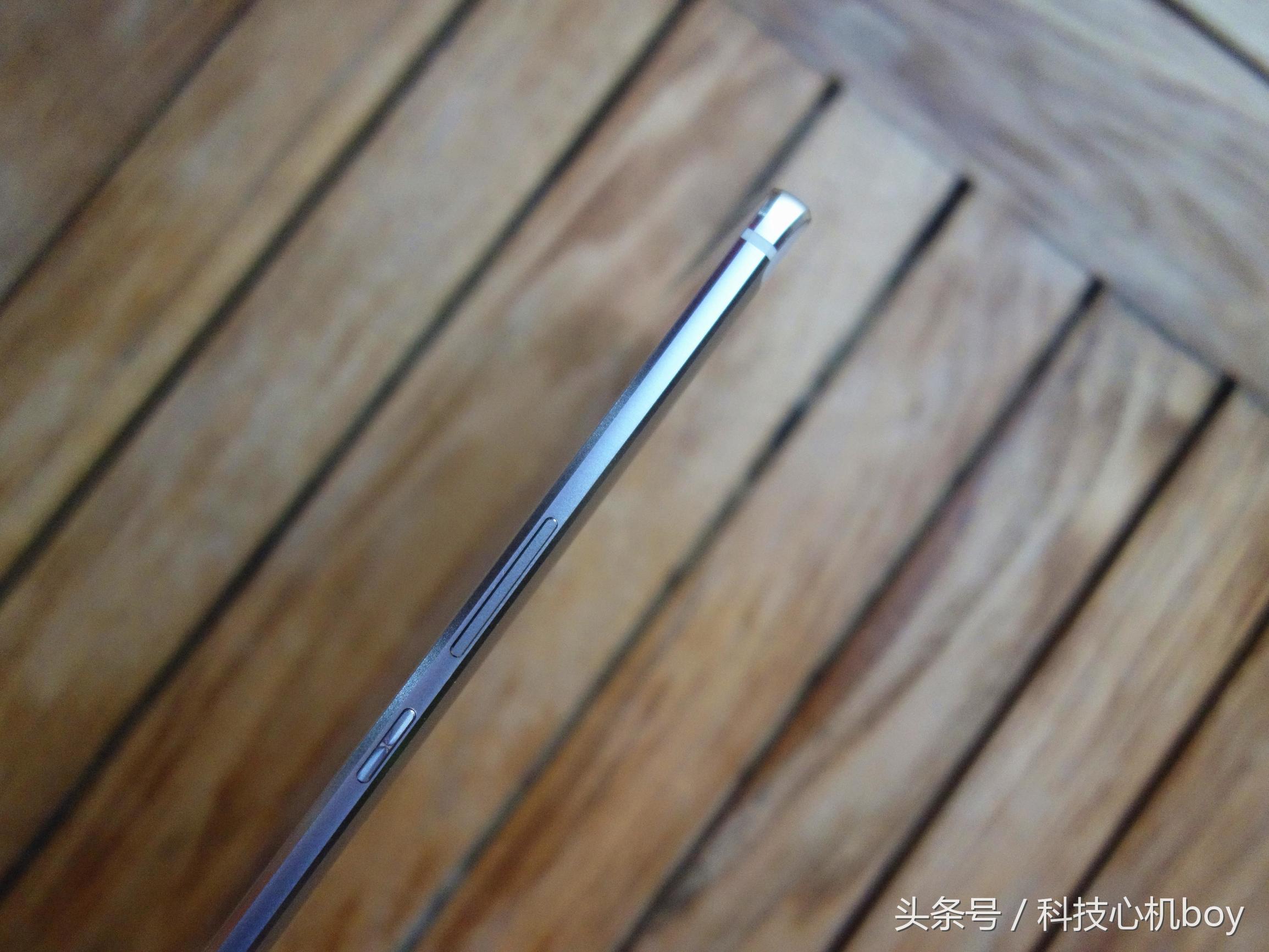 华为nova8pro和荣耀m3哪个好,华为mate40e和荣耀m3选哪个