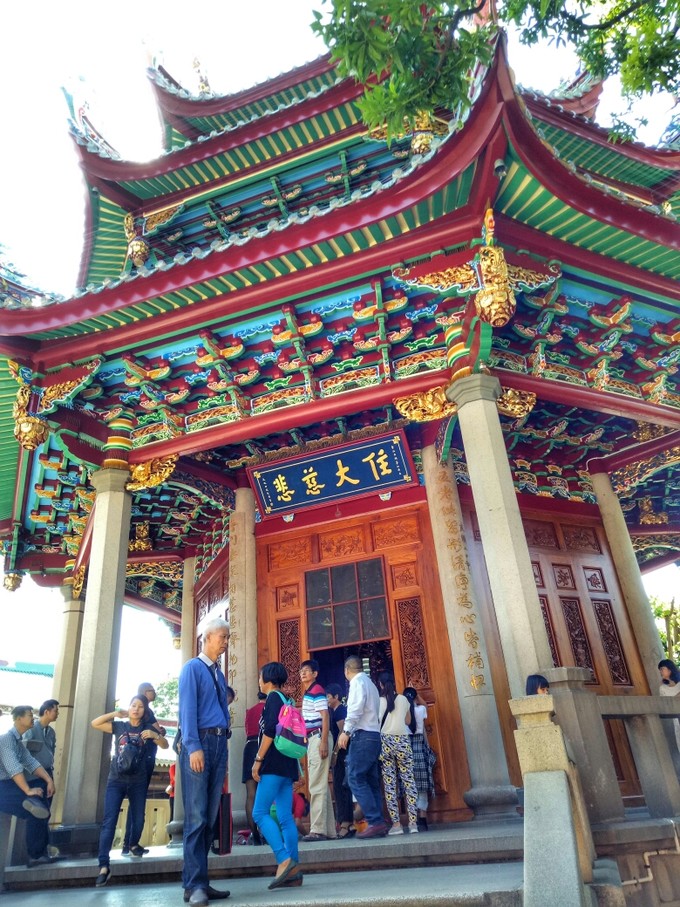 离开睁眼闭眼看见的城市，来到十一月小清新的厦门