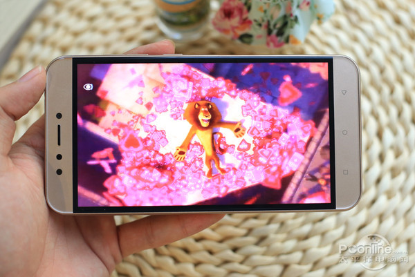 想玩3D手机？老司机6年经验告诉你怎么选