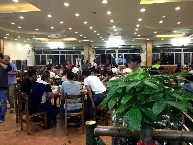 买LV不如食LV！这家新开驴肉汤无宣传却日日爆满！完胜LV！