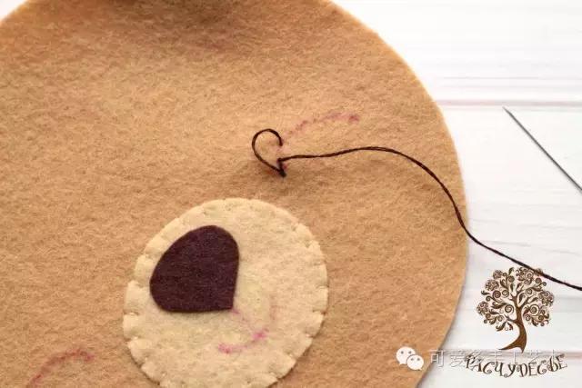 冬天可爱小熊,萌化了的可爱小熊怎么做