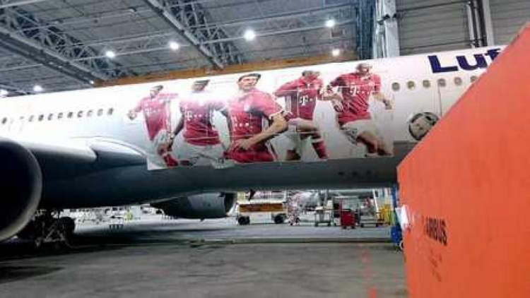 足球队包机回国,足坛包机的事儿