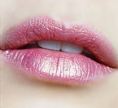 好看的人鱼姬色口红,欧美妆裸色土色口红推荐