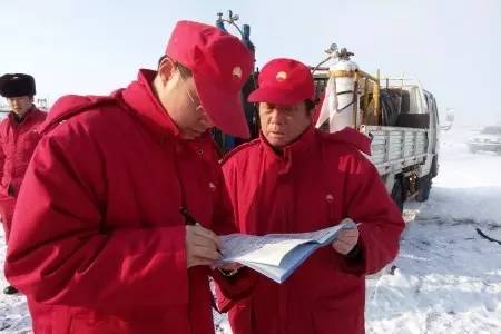 油田喜迎党代会,不畏严寒奋战一线