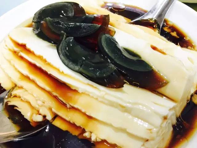 「美食探店」这家等吃鸭子的人天天都排到了胡同口,真的这么美味?