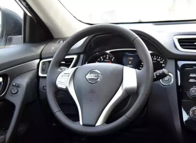 日产奇骏车主的真实评价,老款日产奇骏车主真实感受