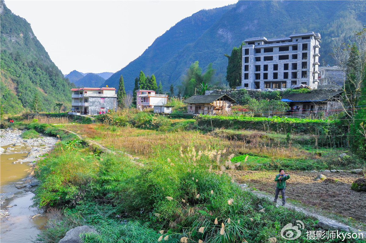 侠之梦受邀参与恩施坪坝营线路测试，冬季溯溪，冰冷刺骨，第一天
