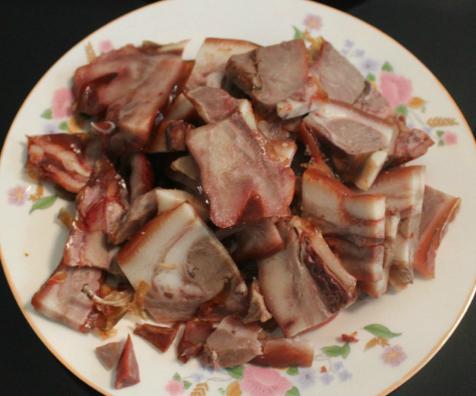 猪头怎么卤制才入味,猪头垛卤制方法