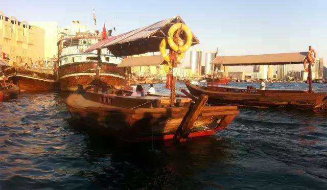 还有什么比双12更值得期待？当然是川航成都直飞迪拜开航特惠！