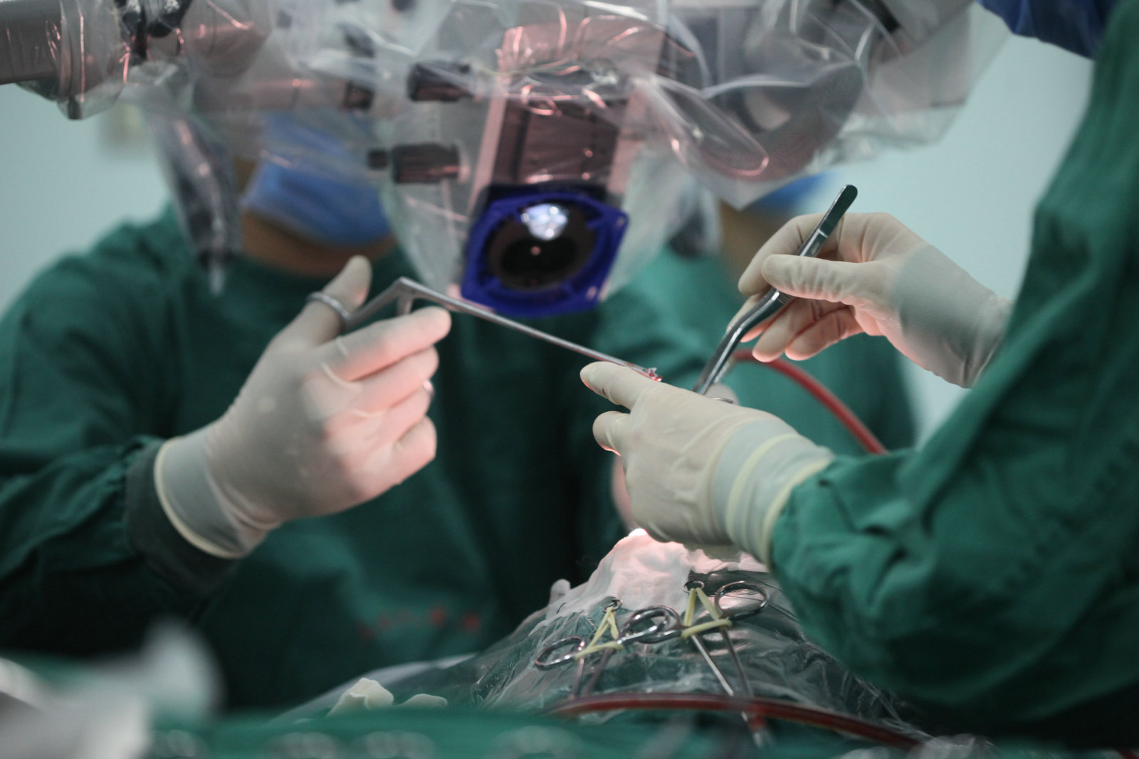 神经外科纪实视频,显微神经外科手术费用