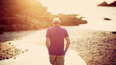 qq上的伤感个性说说推荐79句,毕业伤感文案友情语录摘抄