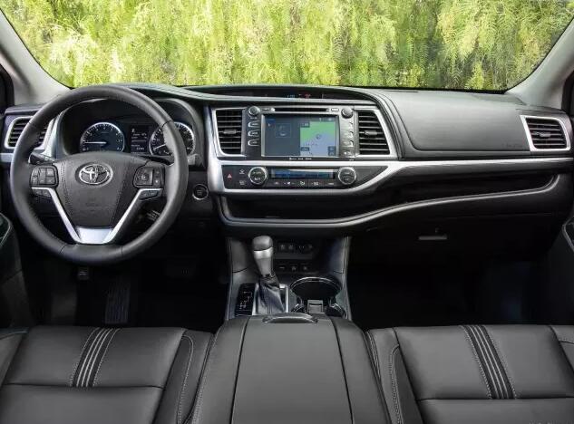 7座汉兰达2023款最新款,2022款汉兰达7座入门款