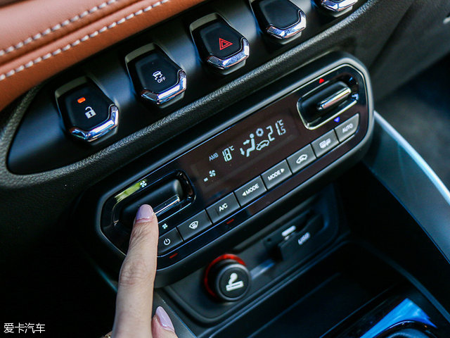 外观设计很大胆实拍东风风行t5evo,外观设计有亮点内饰精美动力强悍