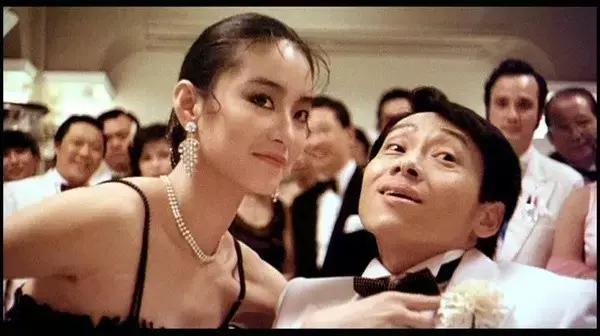 年少成名，新艺城七怪之一，枪法如神的罗宾探长