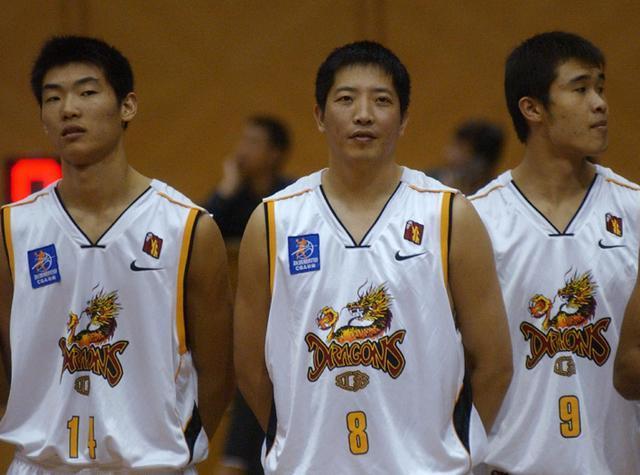 cba最强中锋是谁,cba比姚明高的球员