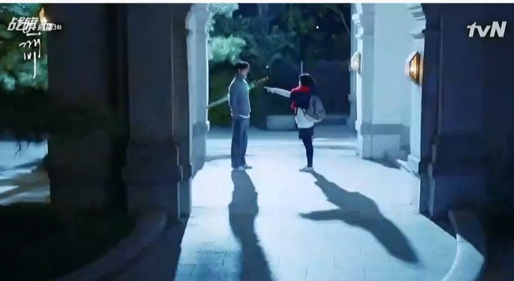 鬼怪恩卓第一次拔剑,恩卓认出鬼怪超甜剧情