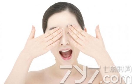 晒太阳后头疼用什么药,长时间不晒太阳突然晒太阳头疼