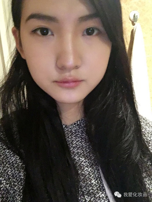 教你画最简单的妆,教大家画一枚超自然的烟熏妆