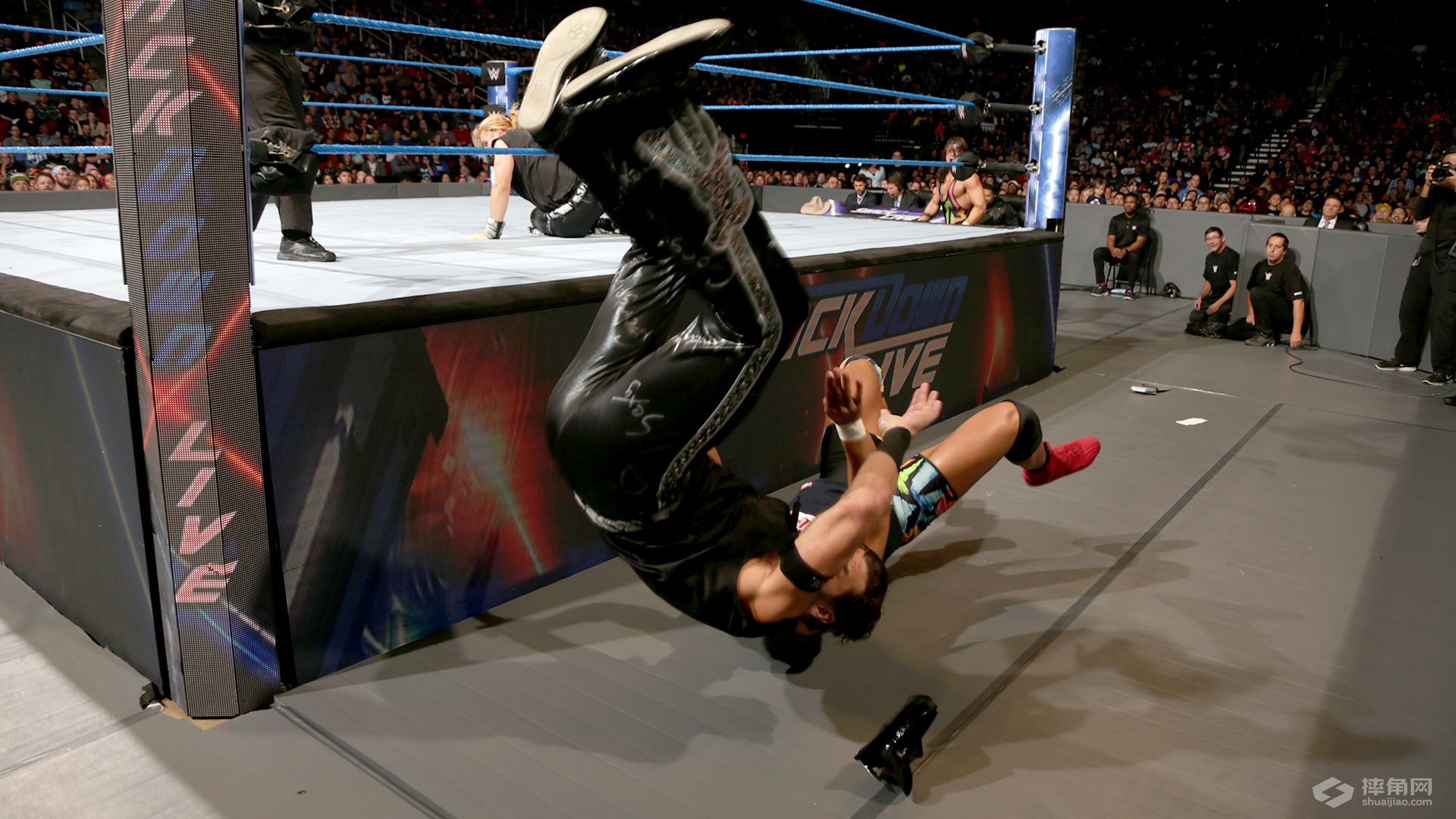 WWE驸马爷风云决战RVD！凯恩抛摔毕雪夫获全场欢呼！