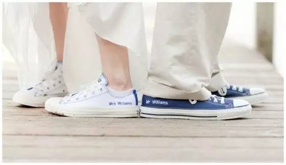 婚纱照运动鞋,婚纱照婚鞋攻略