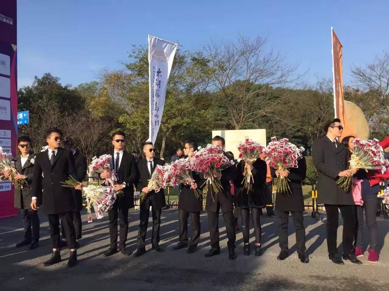 五千美女奔跑在山水画廊中是怎样一种感受？今天无锡又有一场马拉松，连奥运冠军都来啦！