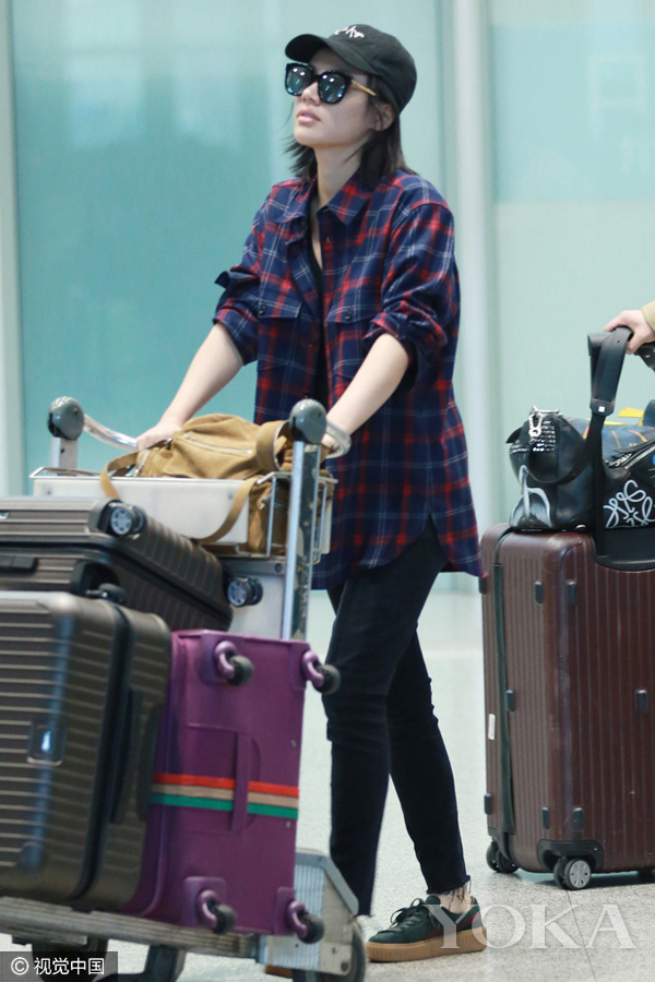 今天来盘点最值得入手的明星单品,明星撞衫时尚单品