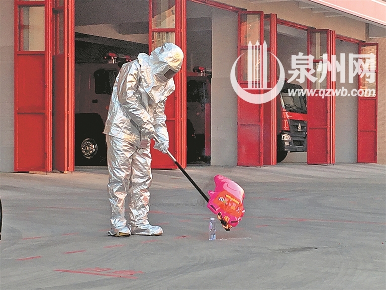 消防氢气球实验,氢气球危险还是氦气球危险