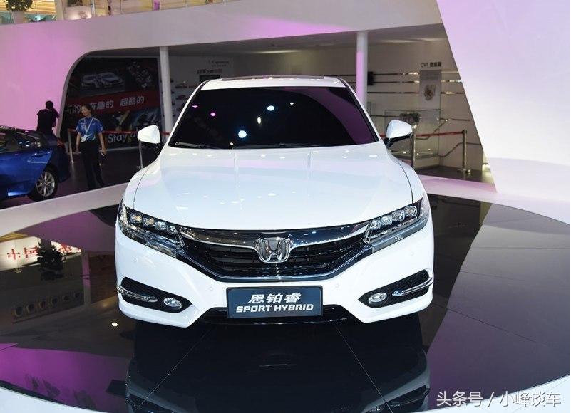 年轻的标志是什么,本田思铂睿2009款对比锐志