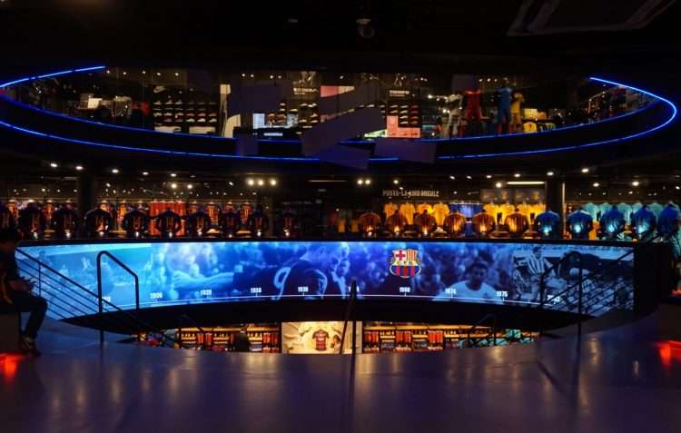 巴塞罗那诺坎普球赛,巴塞罗那诺坎普攻略