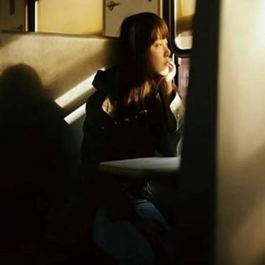 坐火车的感觉和感受,坐火车卧铺的快乐