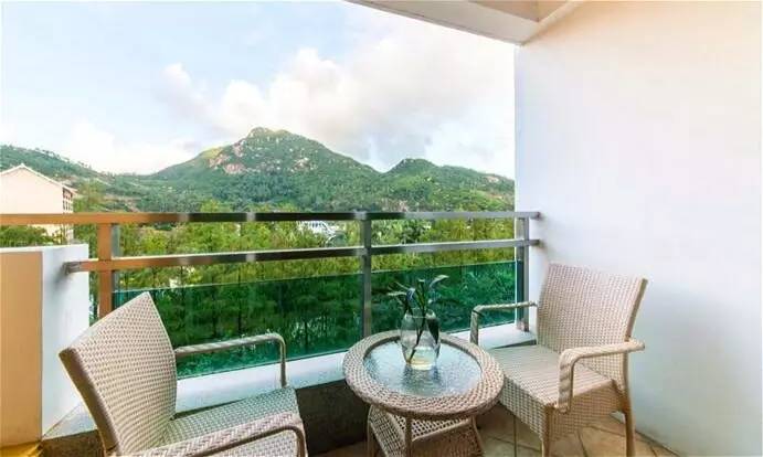 情侣每年都去一个地方拍照,情侣旅行同一个地方拍照