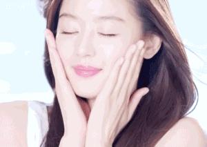 美人鱼皮肤优化,美人鱼皮肤是黑的还是白的