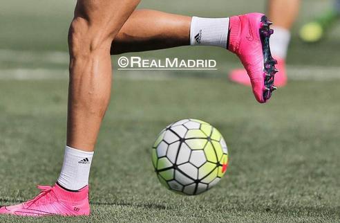 大童足球鞋怎么选购,足球鞋选购技巧及指南