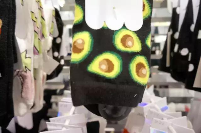 它帮你集齐快消品牌，一伙打折让你365天穿衣不重样