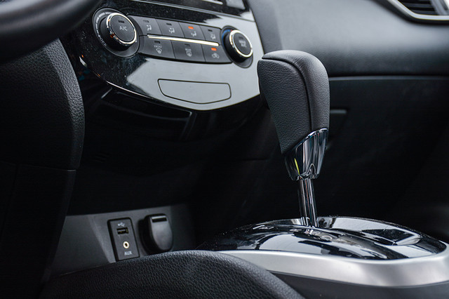 爱卡汽车,逍客经典2.0舒适版上路测试