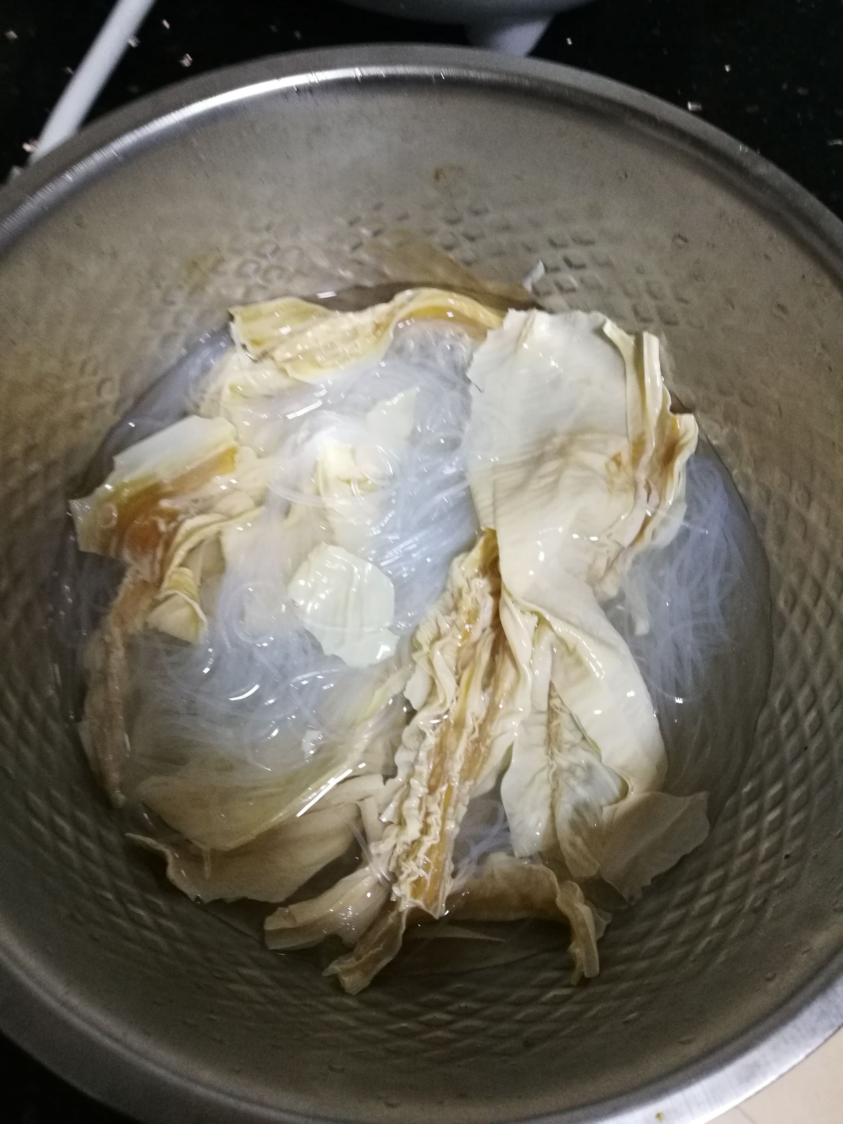 正宗香菇肉酱面,粉丝香菇包子的做法视频