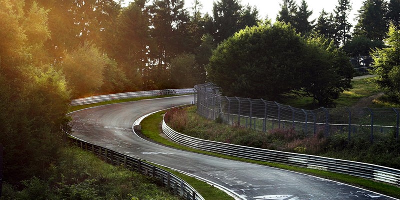 保时泰这个车优缺点,保时捷车值得入手吗