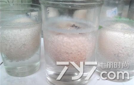 治肩周炎的民间偏方醋加鸡蛋,醋泡鸡蛋对人有副作用吗