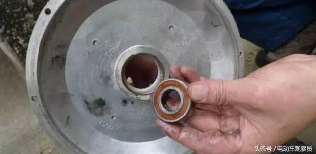 电动车车把转向失灵怎么修,电动汽车转向不灵活怎么处理